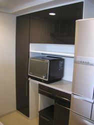 千葉県オーダー家具 オーダー食器棚【090】 踏み台付きオーダーカップボードをで製作